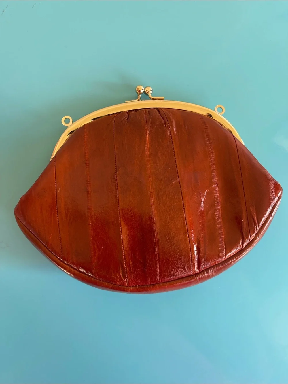 Lee Sands Polished Brown Leather Kiss-Lock Wallet with Gold qFrame
